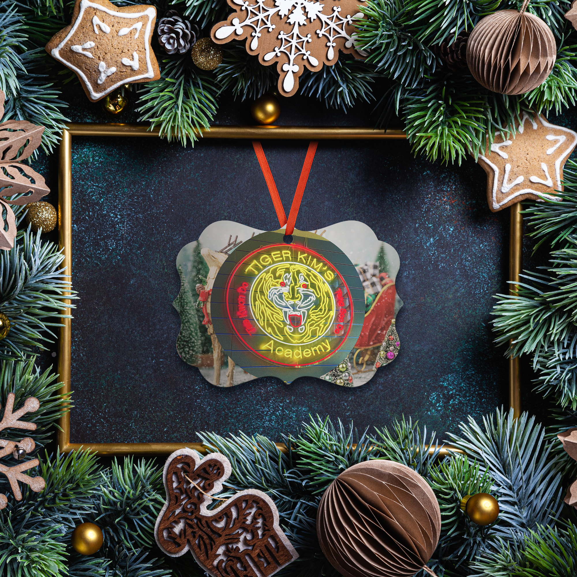 Tiger_Kims_50th_Anniversary_Holiday_O_Medallion_Lifestyle01_Mockup.png